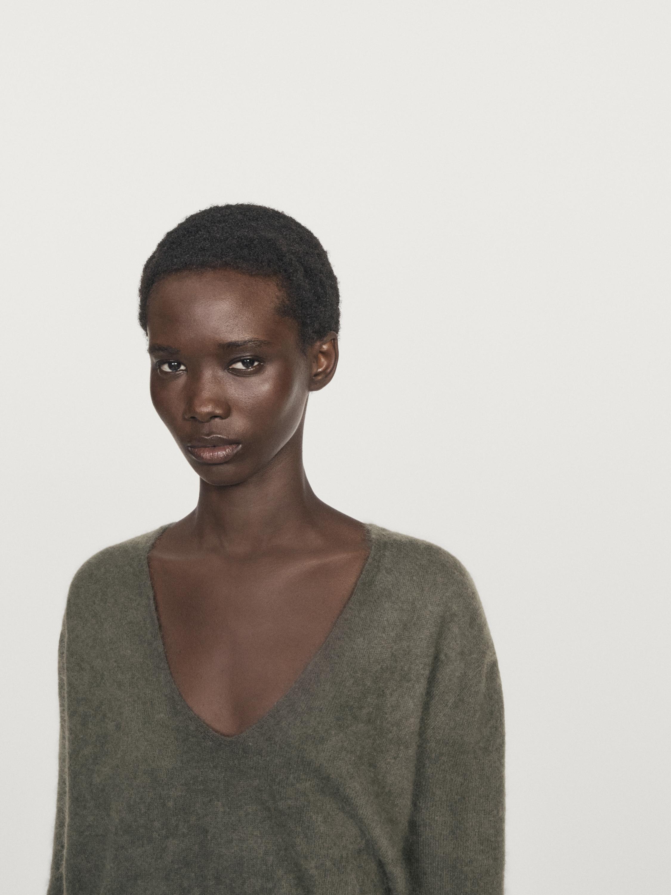 Wool and cashmere V-neck knit sweater